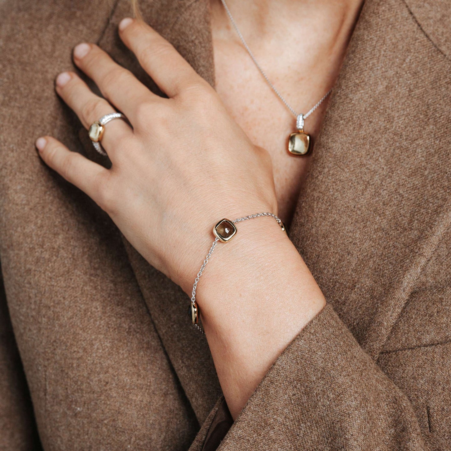 Cushion Khaki Bracelet - SHOPKURY.COM