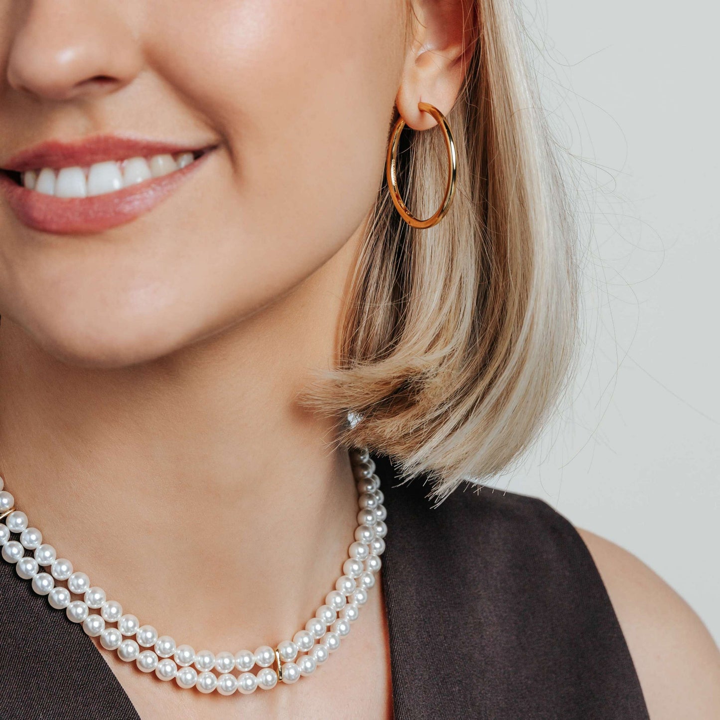 Classic 35MM Golden Hoop Earrings - SHOPKURY.COM