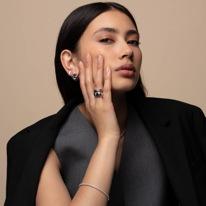 Rebel Stud Earrings - SHOPKURY.COM