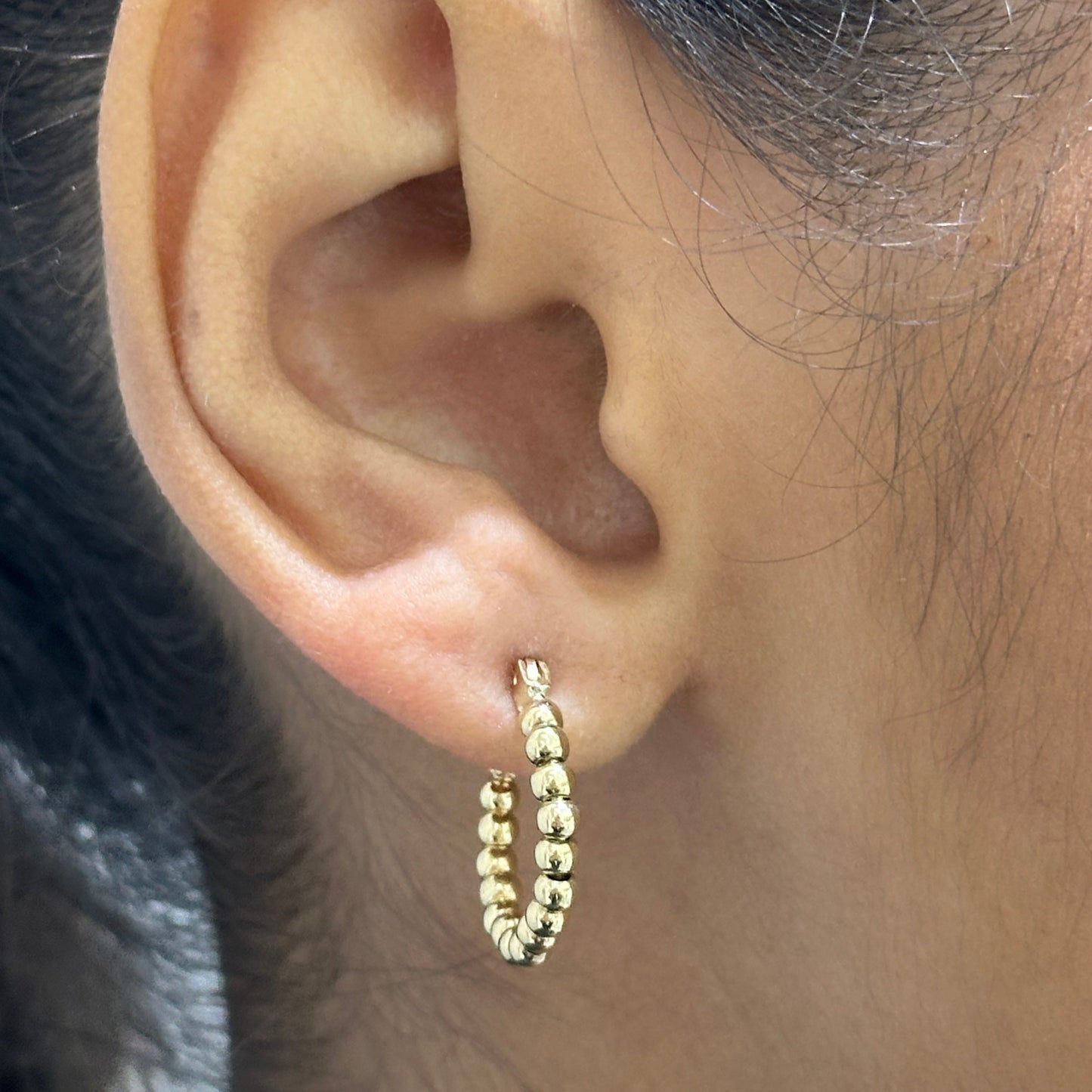 Ball 18MM Huggie Earrings - SHOPKURY.COM