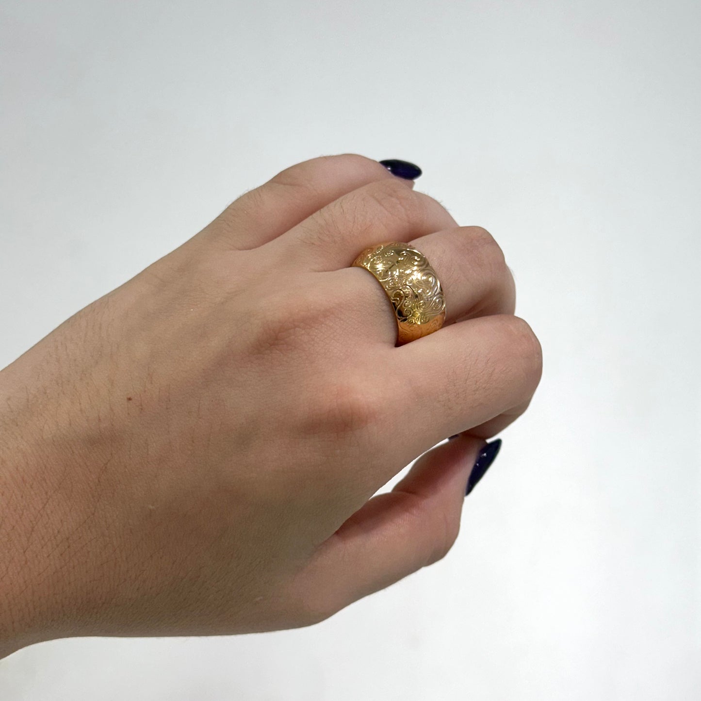 Textured Ring with Spiral Design (Size 8) - SHOPKURY.COM