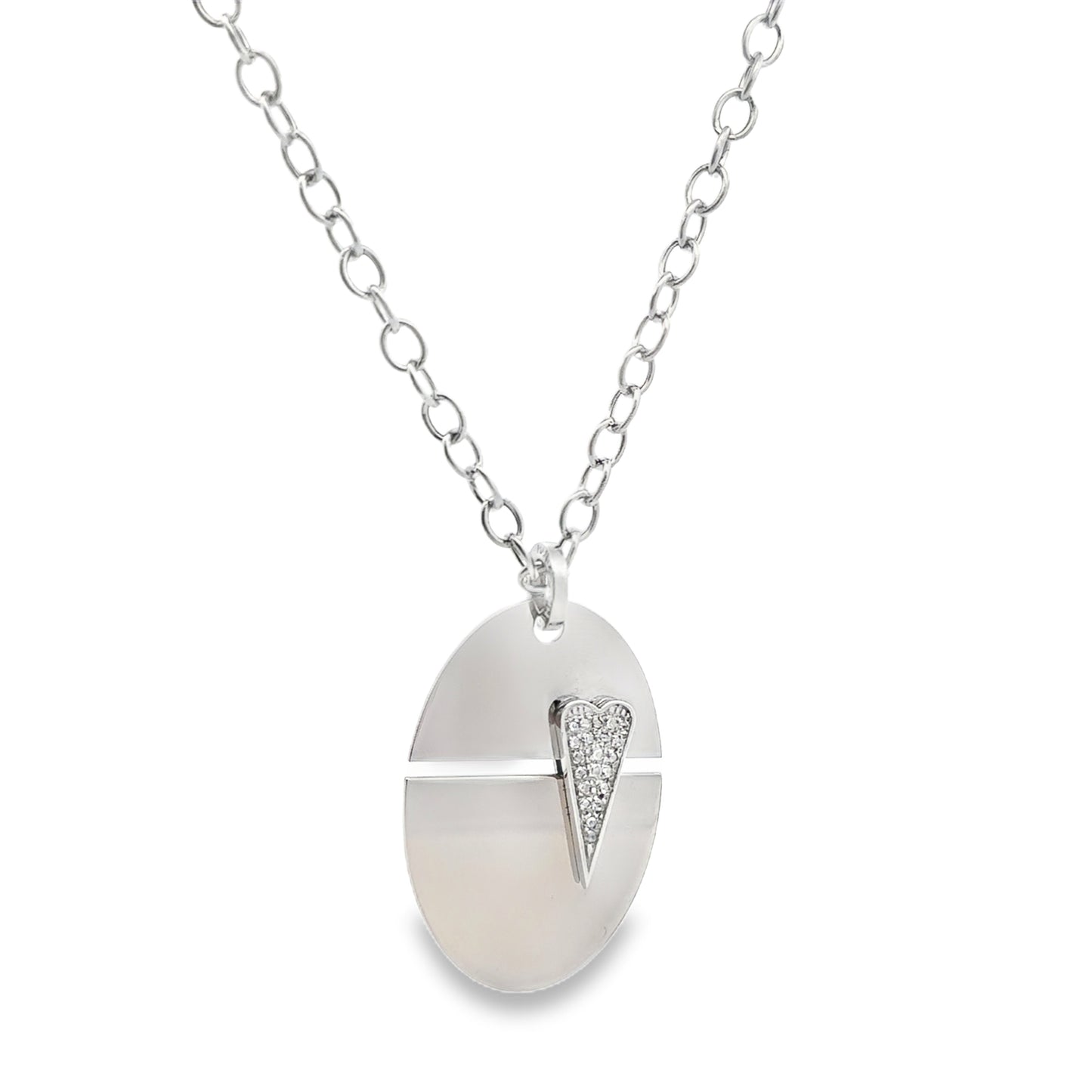 Union Round Medallion Necklace with Diamond Heart - SHOPKURY.COM