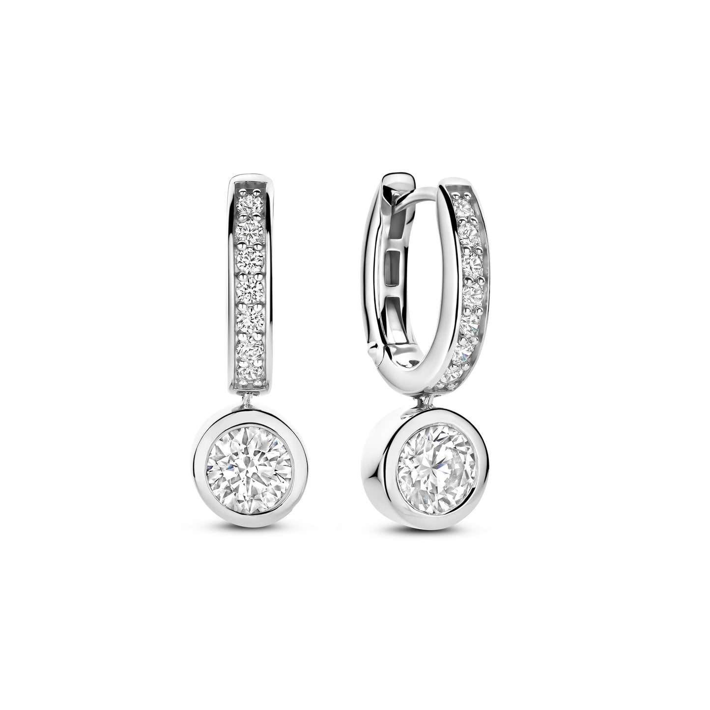 Core Signature Silver Earrings - SHOPKURY.COM