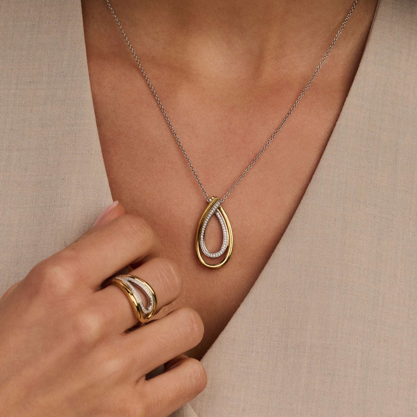 Teardrop Icon Necklace by TI SENTO