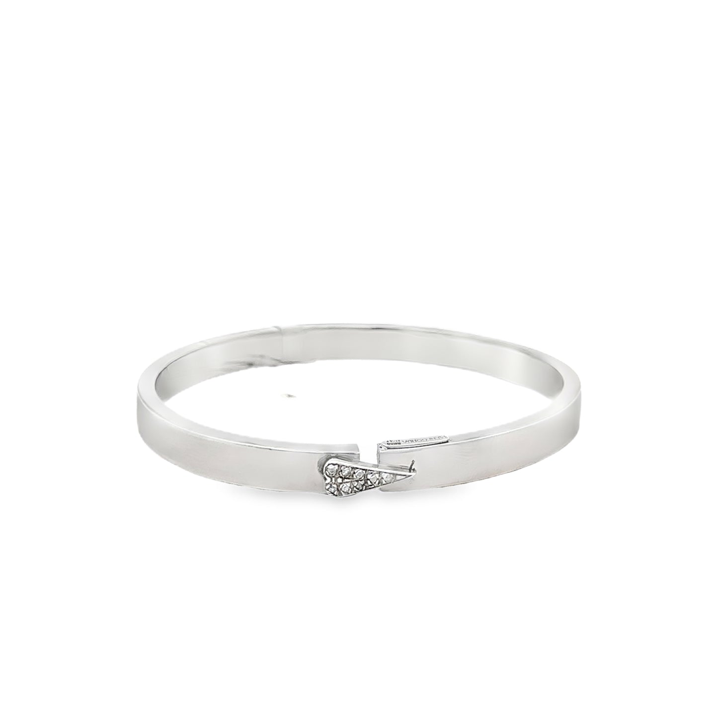 Union Open Bangle Bracelet with Diamond Heart - SHOPKURY.COM