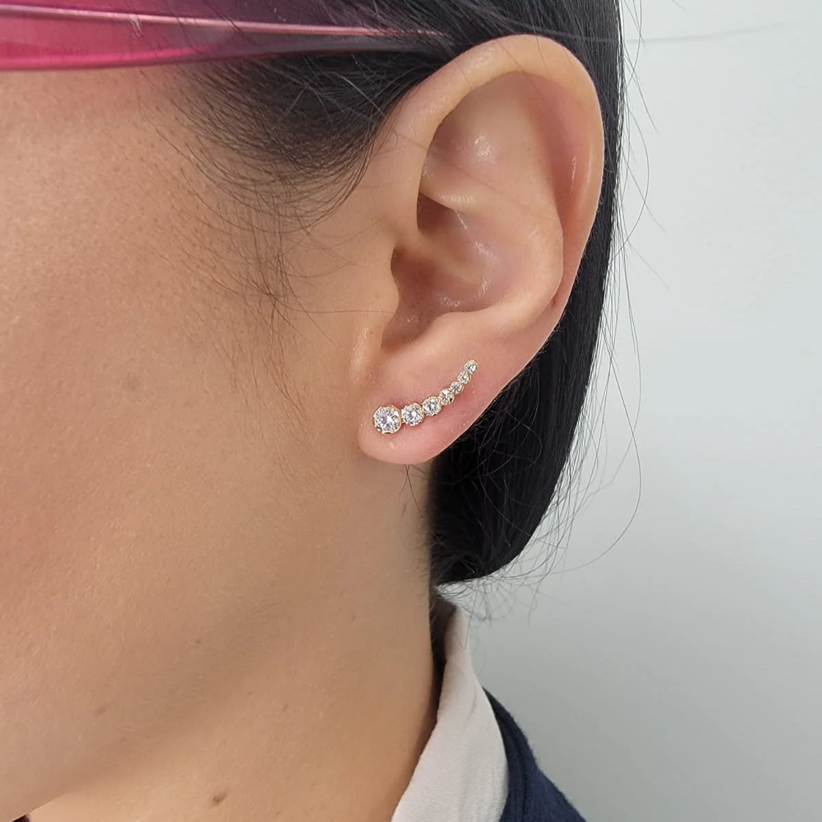 Crawler Curved Graduent Earrings - SHOPKURY.COM