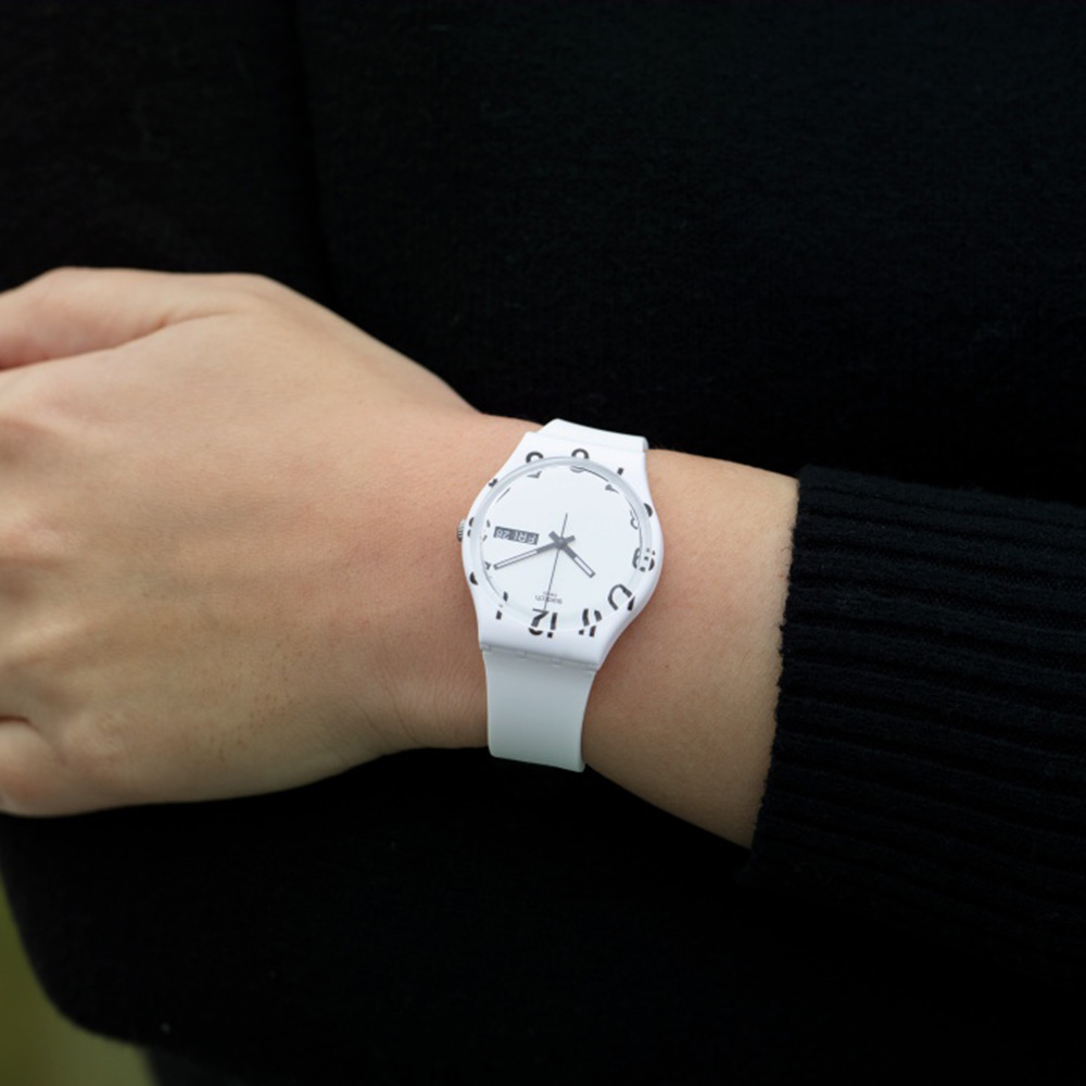 over white by Swatch - Available at SHOPKURY.COM. Free Shipping on orders over $200. Trusted jewelers since 1965, from San Juan, Puerto Rico.