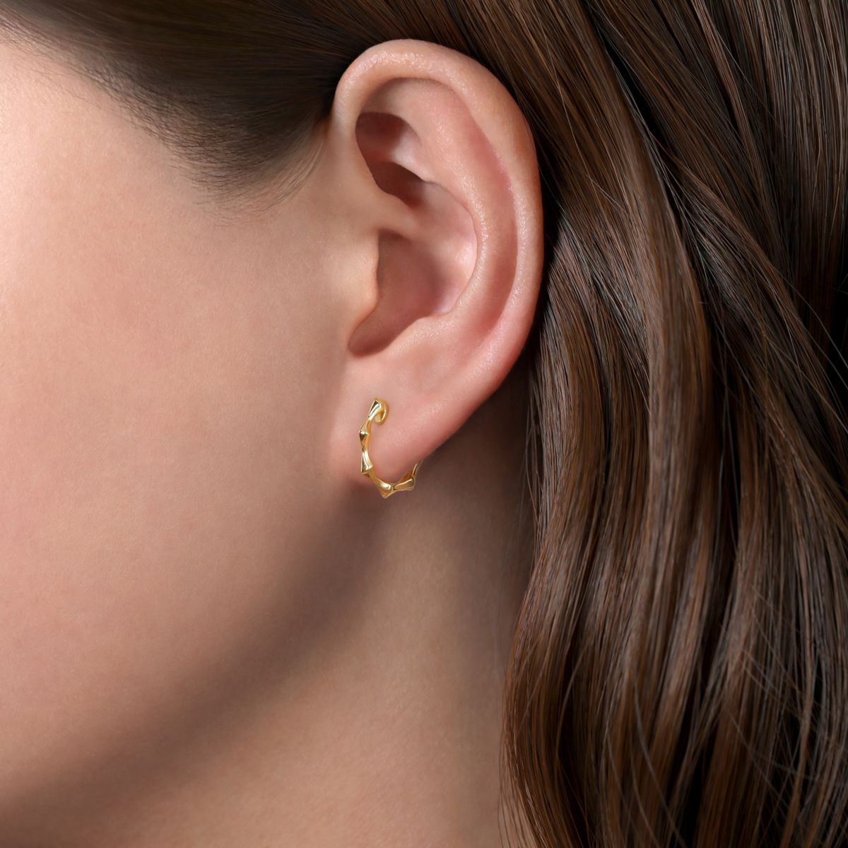 Graduating Pattern Huggie Earrings by Gabriel & Co. - Available at SHOPKURY.COM. Free Shipping on orders over $200. Trusted jewelers since 1965, from San Juan, Puerto Rico.