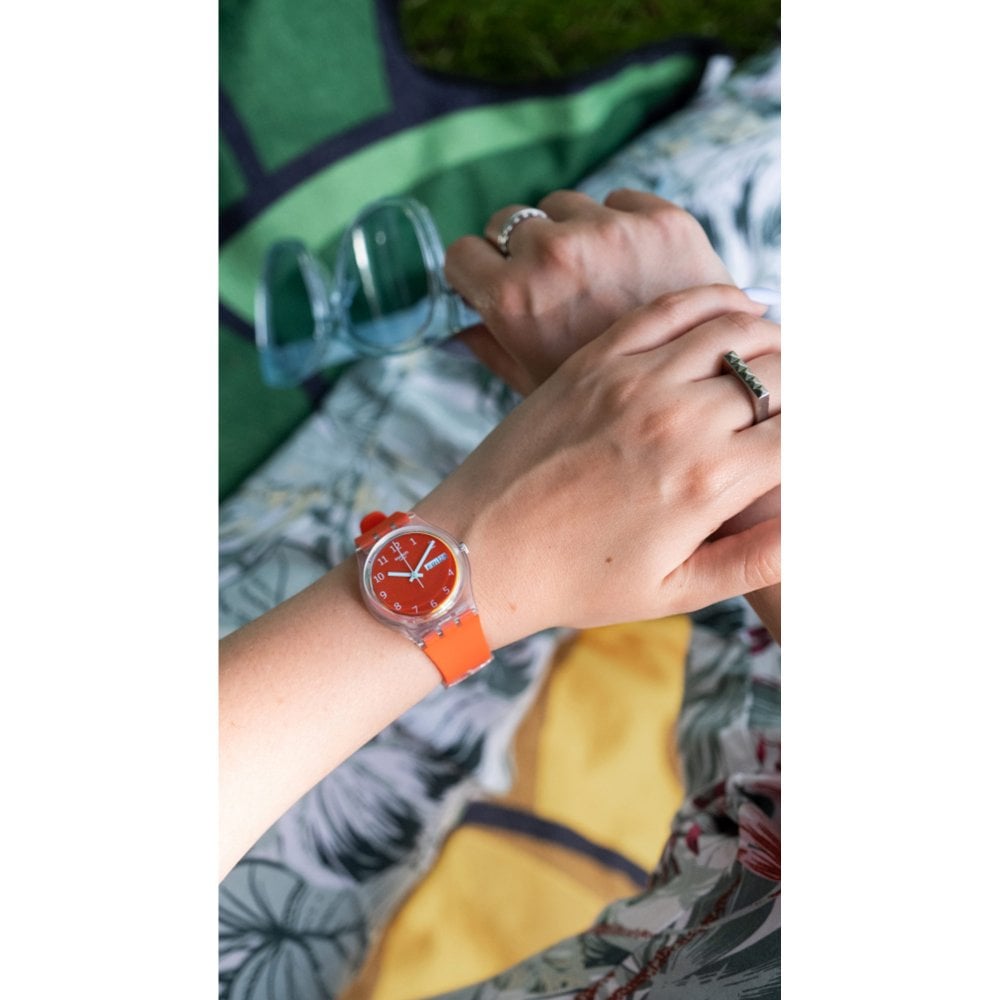 Red Away by Swatch - Available at SHOPKURY.COM. Free Shipping on orders over $200. Trusted jewelers since 1965, from San Juan, Puerto Rico.